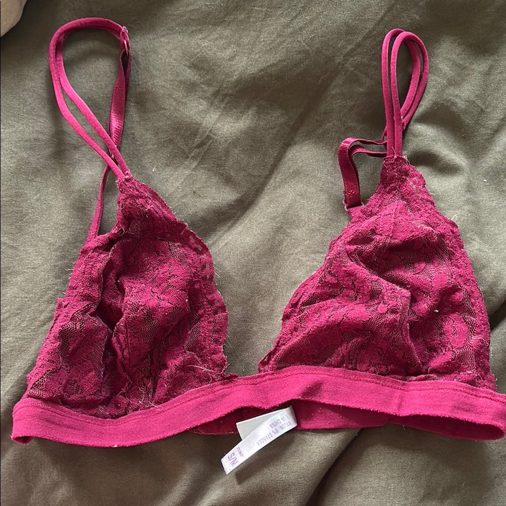 Anemone Red Lace Bra with Soft Romantic Design